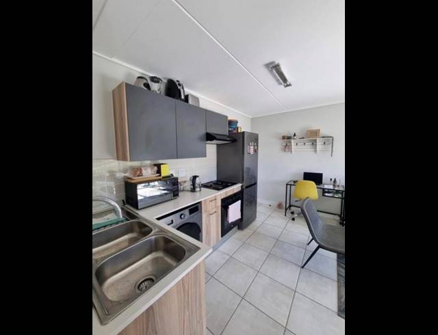 1 BEDROOM PROPERTY TO RENT IN LINBRO PARK